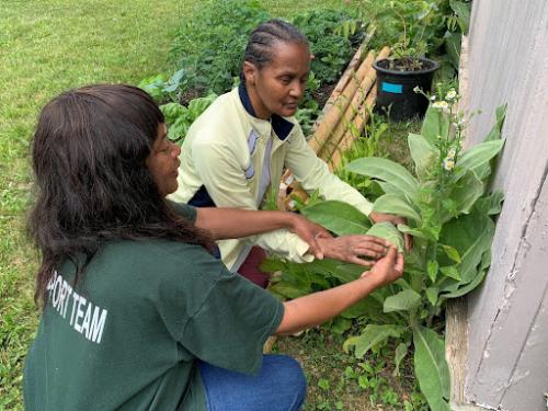 Kim-and-Angie-B-in-the-Garden