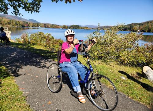 Suzanne-Cycling-Cheshire-Lake-2023